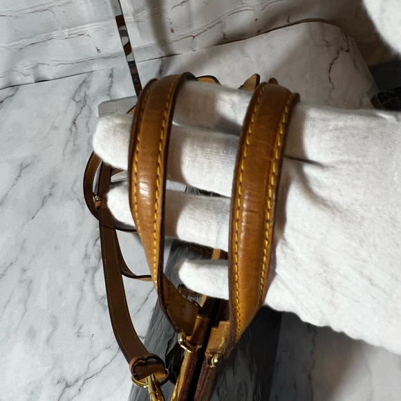 EUC Louis Vuitton Amarante Vernis Brea Bag - Picture 8 of 14